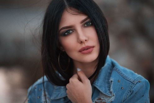Обои на рабочий стол Модель Кристина с зелеными глазами, фотограф Dmitry Sn