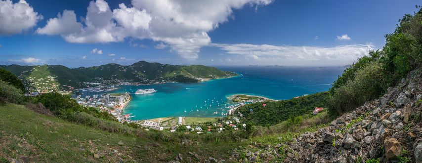 Обои на рабочий стол Fort Hill auf die Bucht von Road Town, Tortola / Форт Хилл и Бухта фон Роуд Таун, Тортола. Фотограф David Kirsch