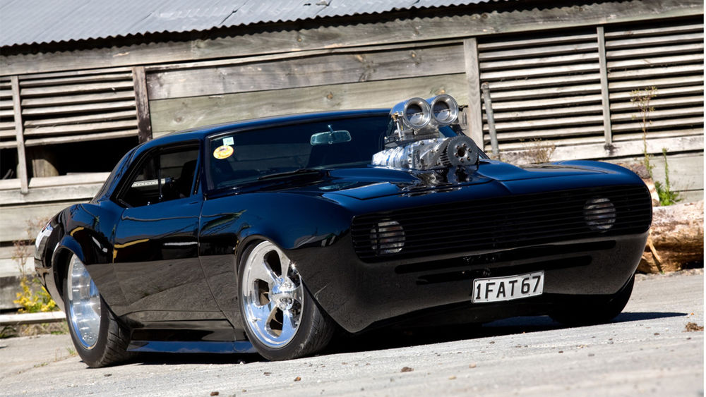 Обои для рабочего стола Прокаченный Chevrolet camaro