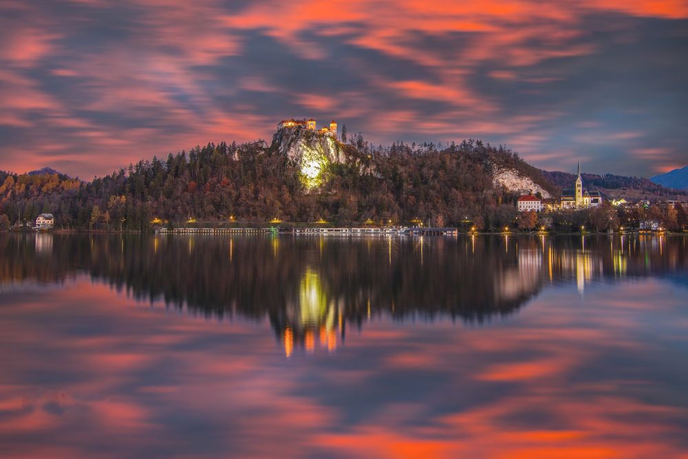 Обои для рабочего стола Замок на озере Bled, Slovenia / Блед, Словения, by Gurcan Kadagan