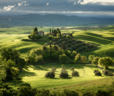 Обои на рабочий стол Утро в Tuscany, Italia / Тоскане, Италия. Фотограф Ростовский Антон