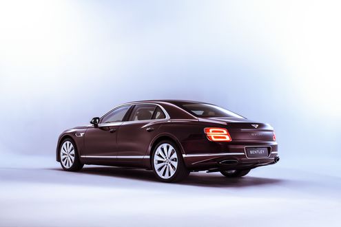 Обои на рабочий стол Британцы от компании Bentley Motors на платформе Bentley Continental GT второго поколения и Audi A8 третьего поколения построили новый Bentley Flying Spur, 2019 года