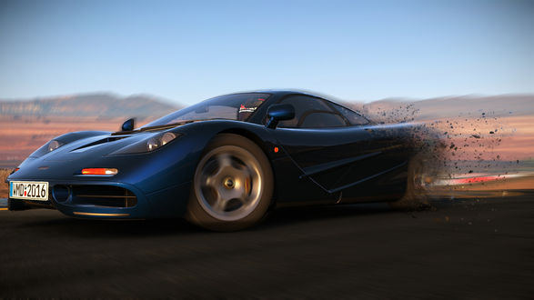 Обои на рабочий стол McLaren F1-серийная модель спортивного автомобиля британской фирмы McLaren
