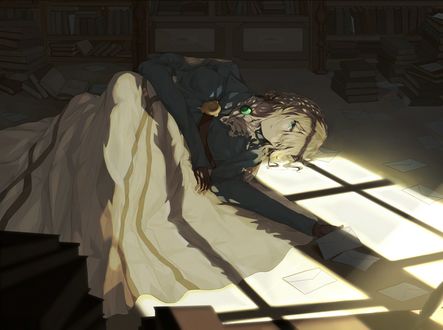 Обои на рабочий стол Violet Evergarden / Вайолет Эвергардэн лежит на полу в комнате из аниме Violet Evergarden