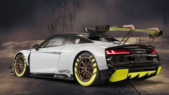 Обои на рабочий стол Спортивный Audi R8 LMS GT2 на площадке