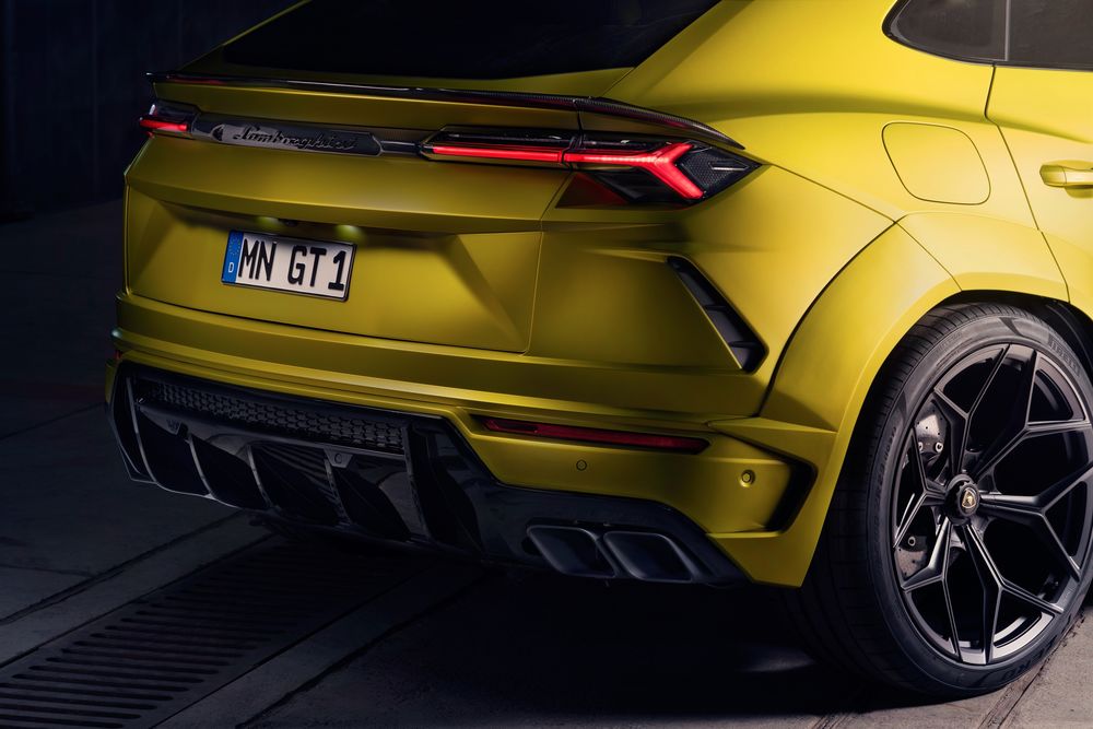 Обои для рабочего стола Немецкое ателье Novitec Esteso представила модифицированный Lamborghini Urus, 2019 года