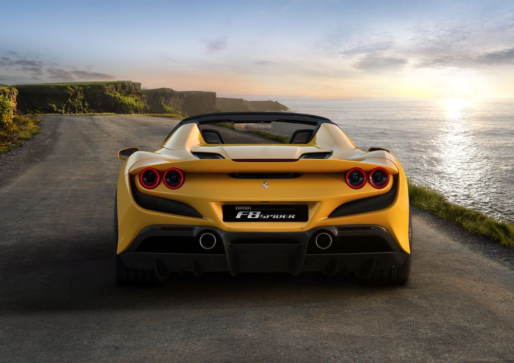 Обои для рабочего стола Компания Ferrari Styling Center разработала новый суперкар Ferrari F8 Spider, 2019-2020 года