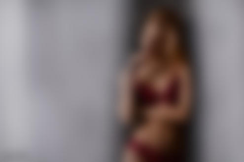 Обои для рабочего стола Модель Rebi в нижнем белье. Фотограф Lovagi Milаn