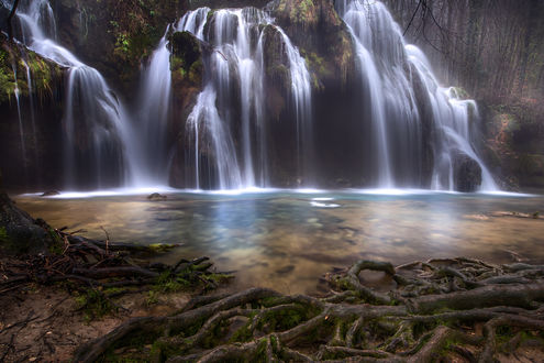 Обои на рабочий стол Водопад в лесу, by Robert Didierjean