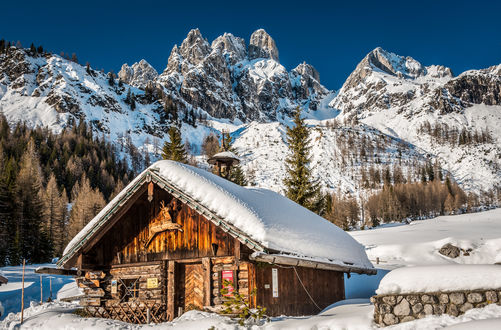 Мечта сноубордиста: фото домика в горах