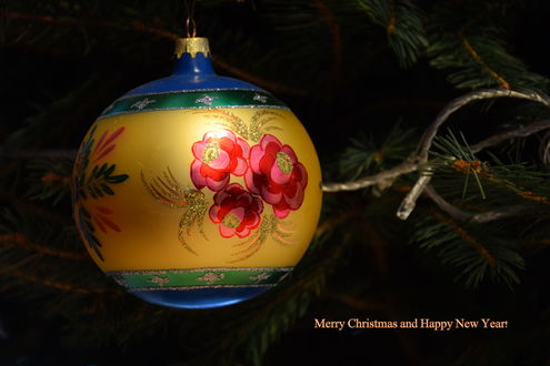 Обои на рабочий стол Новогодний шар на ветке елки, (Merry Christmas and Happy New Year / с рождеством и счастливого нового года), автор JoannaRB2009