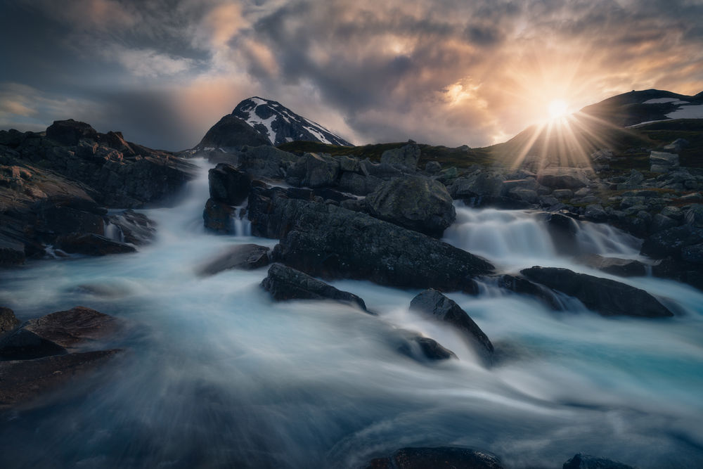 Обои для рабочего стола Среди норвежских гор в июле, by Ole Henrik Skjelstad