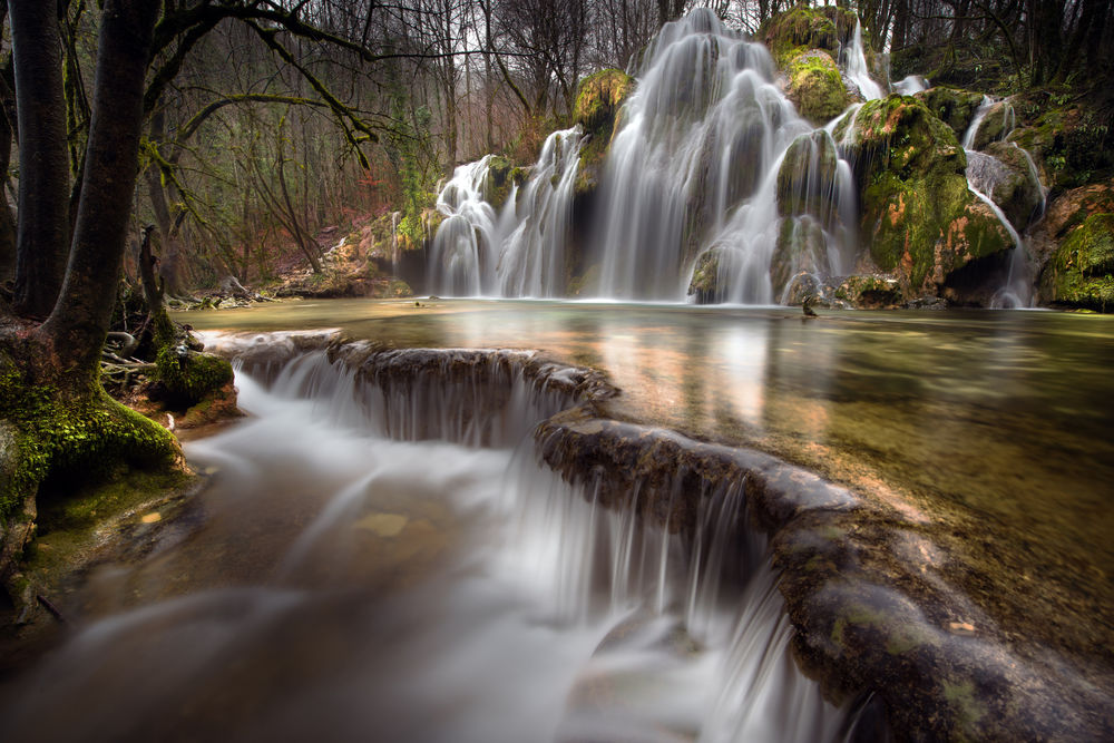 Обои для рабочего стола Пороги водопада в лесу, by Robert Didierjean