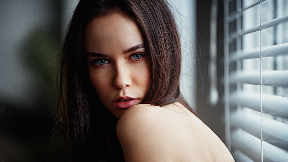 Обои для рабочего стола Фотомодель Полина Лытнева, фотограф Georgy Chernyadyev