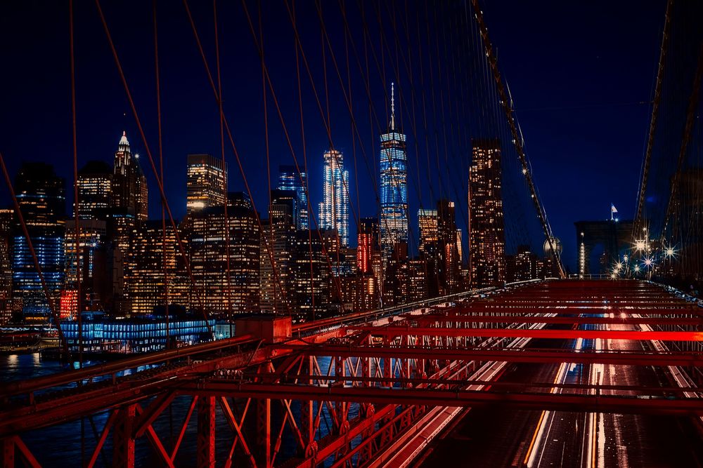 Обои для рабочего стола Мост в Бруклине ночью на фоне ночного города, by 12019