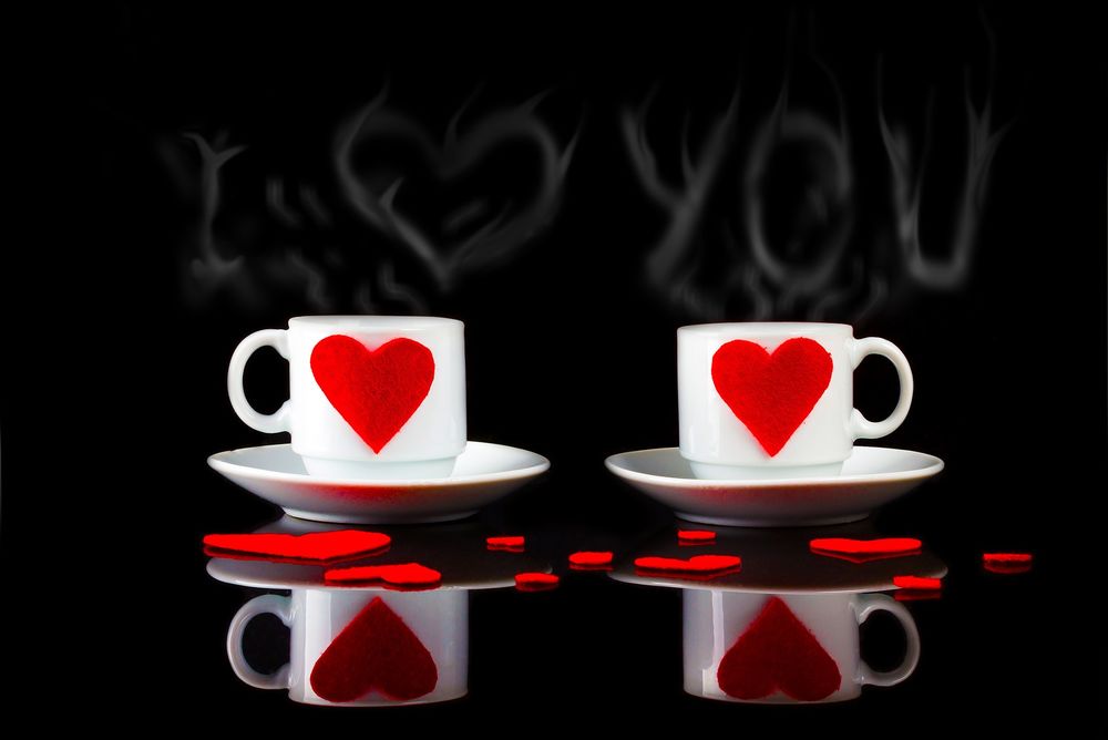 Обои для рабочего стола Чашки с седечком на блюдце, (I love you / я люблю тебя), by Андрей Ридный