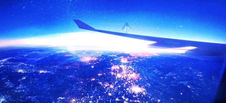 Обои на рабочий стол Vocaloid Hatsune Miku / Вокалоид Хатсунэ Мику на крыле самолета, by Lifeline