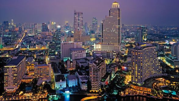 Обои на рабочий стол Вид на ночной город Бангкок, Таиланд / Bangkok, Thailand