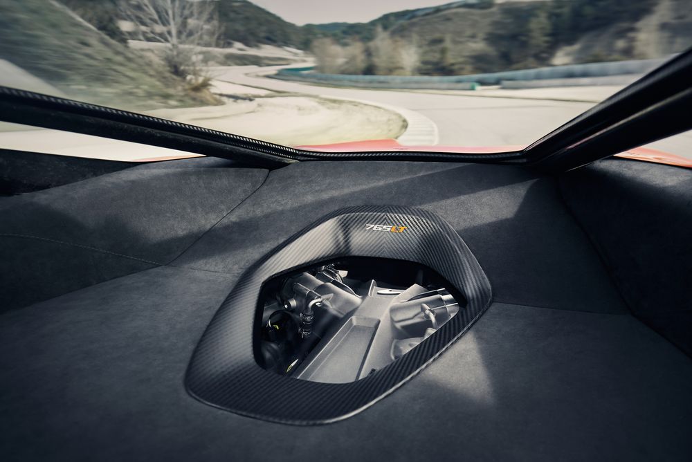 Обои для рабочего стола McLaren представил «длиннохвостый» суперкар 765LT, 2020 года