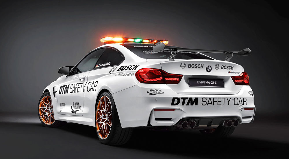 Обои для рабочего стола Тюнингованная BMW M4 GTS DTM Safety Car (F82), 2016 года
