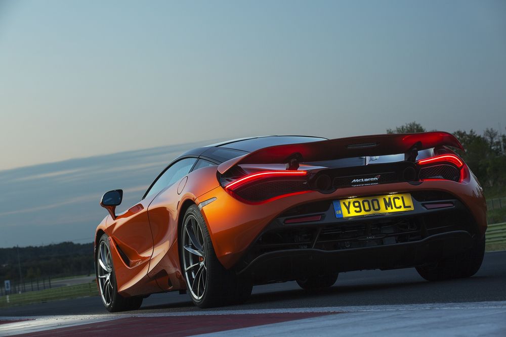 Обои для рабочего стола Новый, купе Azores Orange McLaren 720S, 2018 года