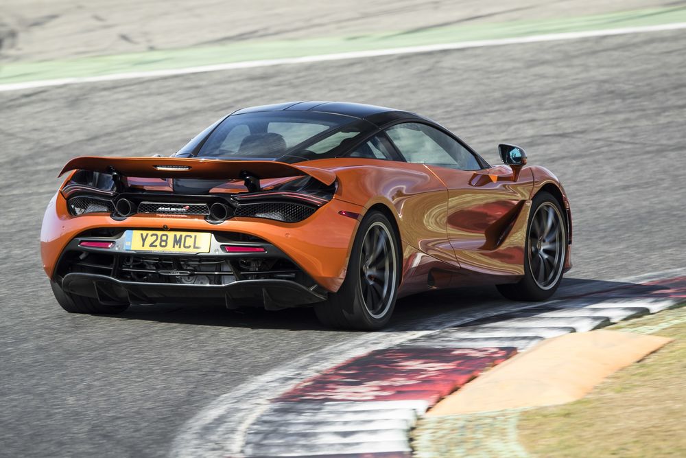 Обои для рабочего стола Новый, купе Azores Orange McLaren 720S, 2018 года