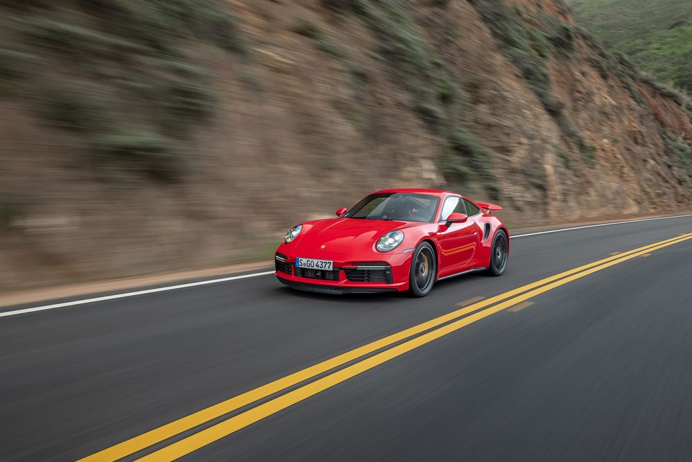 Обои для рабочего стола Немцы построили новый Porsche 911 Turbo S (992), 2020 года