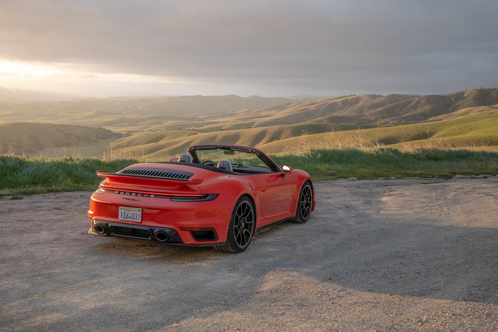 Обои для рабочего стола Компания Porsche предоставила новый Porsche 911 Turbo S Cabriolet Aerokit (992), 2020 года