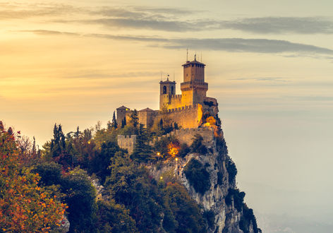 Обои на рабочий стол Замок в San Marino / Сан Морино, by Fabrice Bisignano