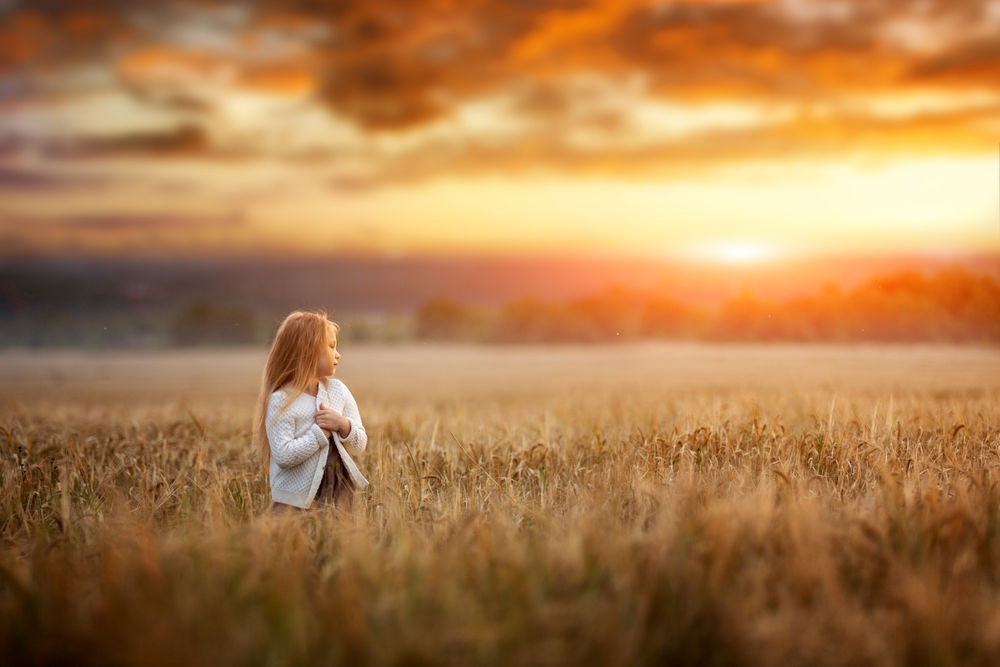Обои для рабочего стола Девочка стоит на поле во время заката солнца, by Renat Fotov