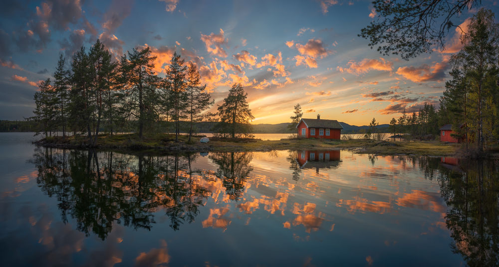 Обои для рабочего стола Домик на Ringerike, Norway / Рингерике, Норвегия, by Ole Henrik Skjelstad