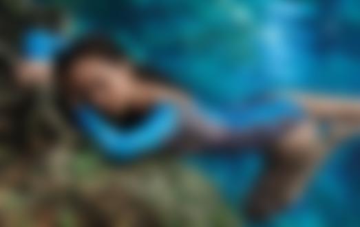 Обои на рабочий стол Модель Luma Grothe рекламирует модный бренд Cia Maritima. Фотограф Zee Nunes