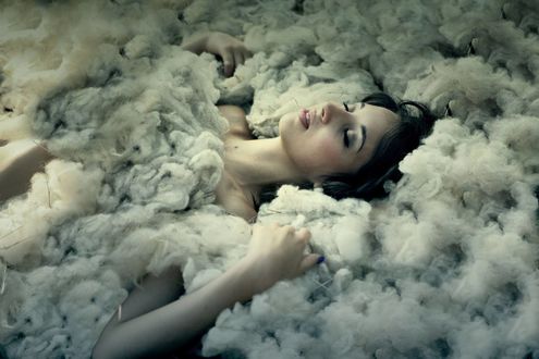 Обои на рабочий стол Спящая девушка, Elisa Rinaldi Fotografie