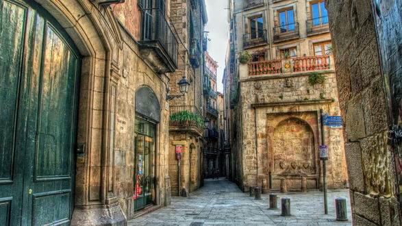 Обои на рабочий стол Сиеста, безлюдная улица Barcelona / Барселоны