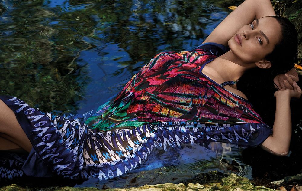 Обои для рабочего стола Модель Luma Grothe рекламирует модный бренд Cia Maritima. Фотограф Zee Nunes