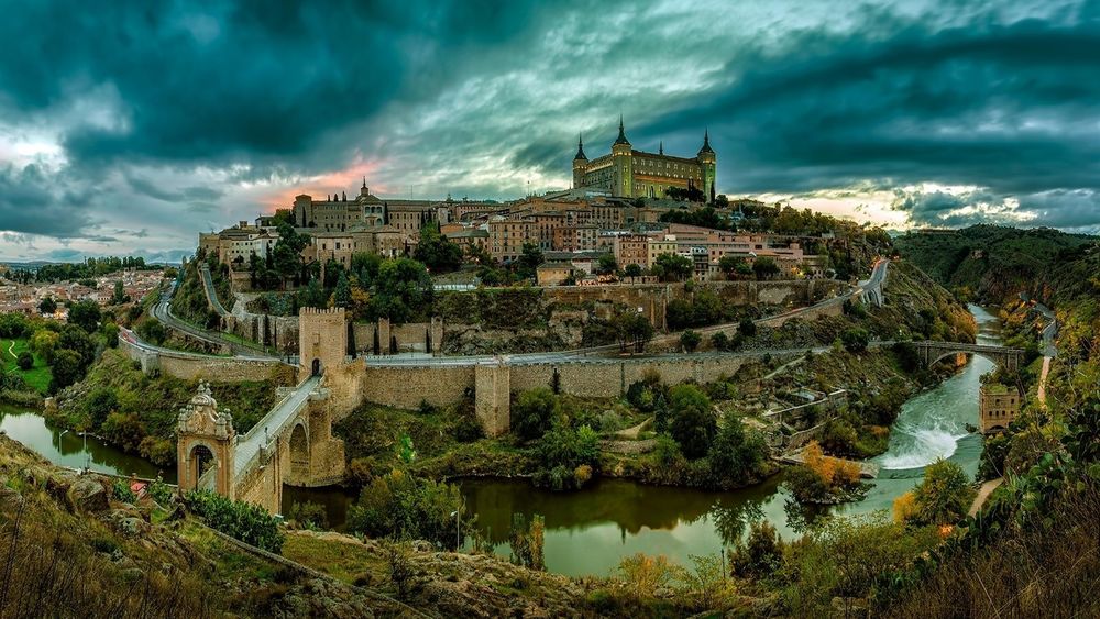 Обои для рабочего стола Испания, Толедо, замок Castilla la Mancha / Кастилия-Ла-Манча