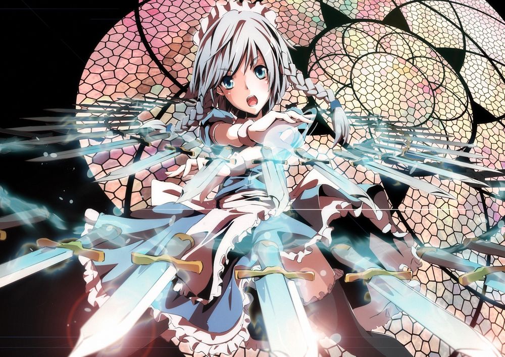 Обои для рабочего стола Sakuya Izayoi / Сакуя Изаеи в кругу ножей на фоне окон с витражами, из серии компьютерных игр Тохо / Touhou Project / Проект «Восток»