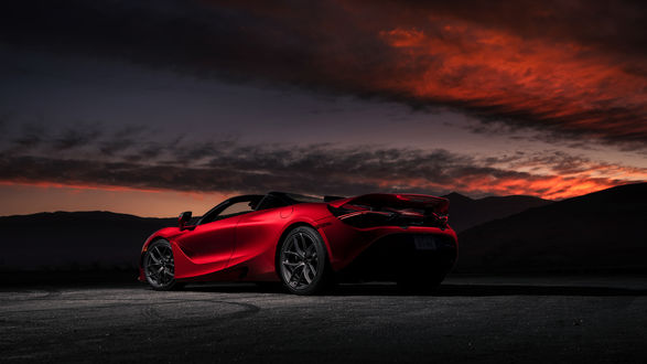 Обои на рабочий стол Красный спорткар McLaren 7200S, by Brandon Lim