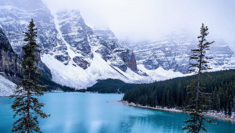 Обои для рабочего стола Lake Moraine, Banff National Park, Alberta, Canada / озеро Морейн, Национальный парк Банф, Альберта, Канада, by Elena Kazemirchuk