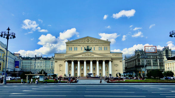 Обои на рабочий стол Большой театр в Москве. Август 2020 года. Автор Olivier Cretin