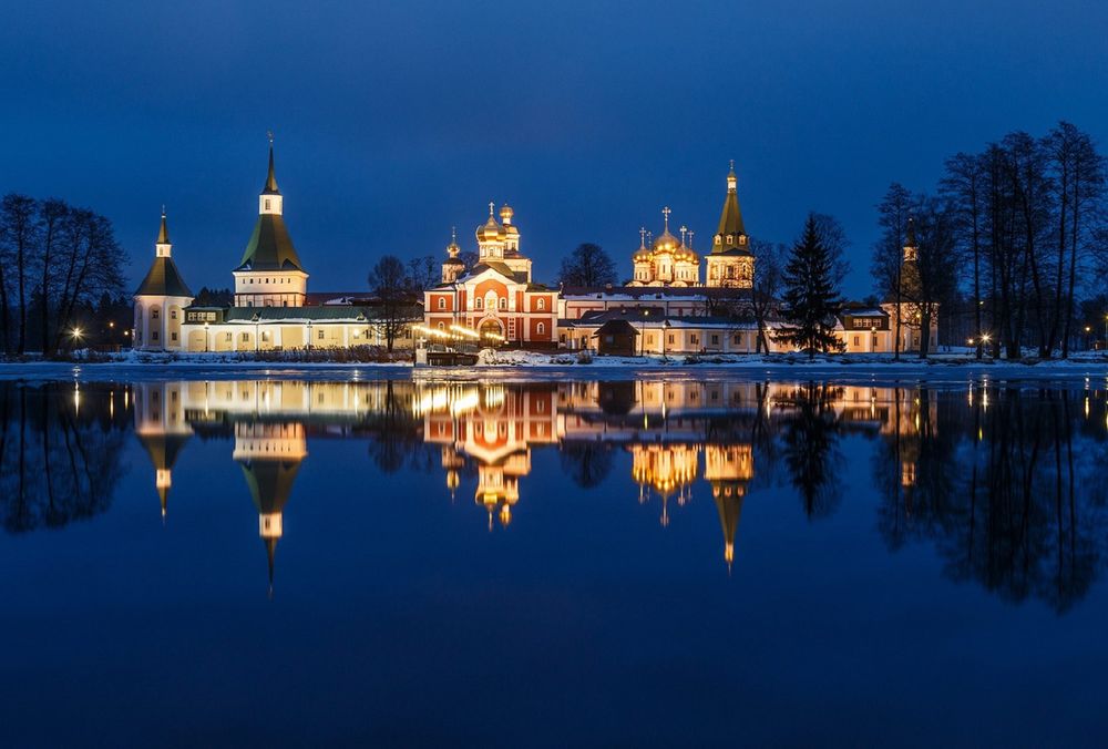 Обои для рабочего стола Иверский монастырь, Валдай, фотограф Тимофей Шутов