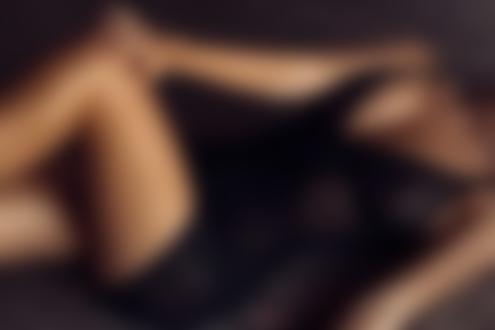 Обои на рабочий стол Модель Paulina Chetrit в черном прозрачном платье, фотограф David Ben Haim