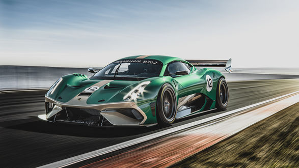 Обои на рабочий стол Суперавтомобиль Brabham BT62 несется по шоссе