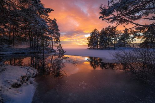 Обои на рабочий стол Заря на озере Ringerike, Norway / Рингерике, Норвегия, фотограф Ole Henrik Skjelstad