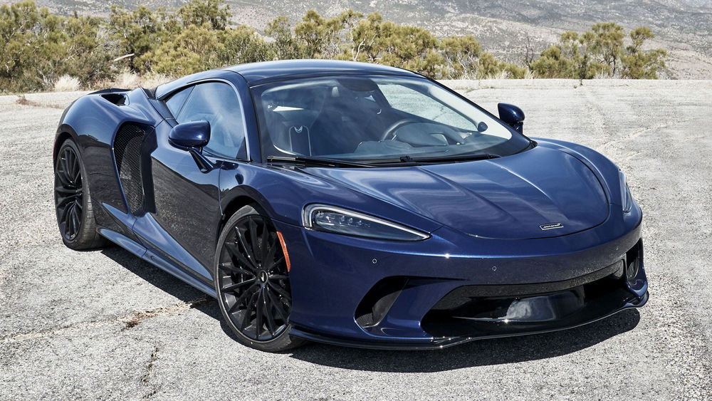 Обои для рабочего стола Спортивный суперкар синего цвета McLaren GT, модель 2020 года