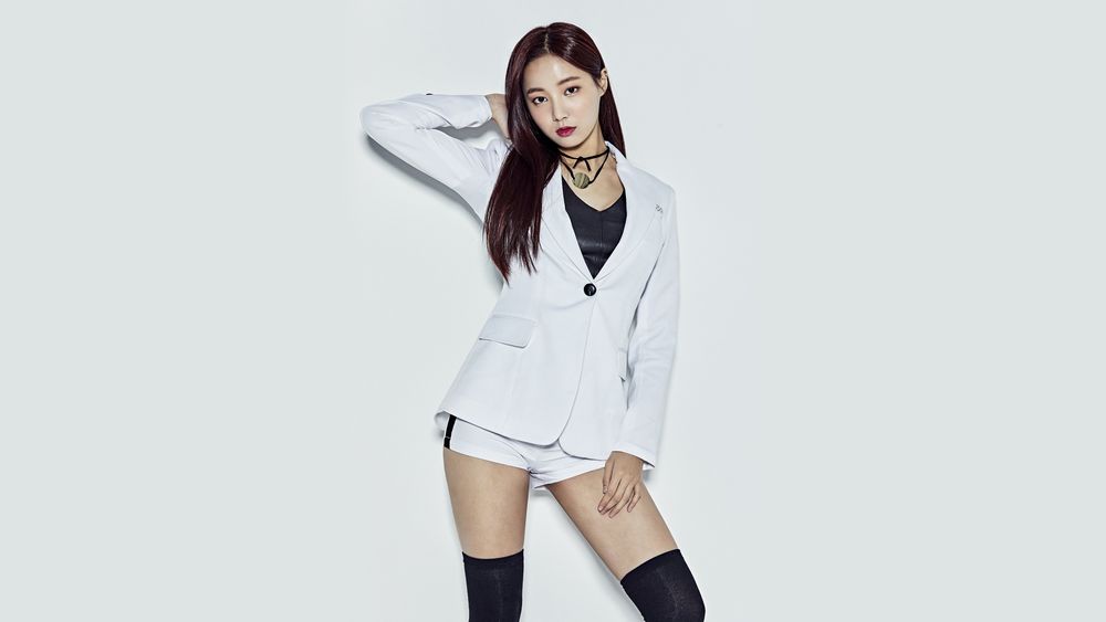 Обои для рабочего стола Yeonwoo - участница южнокорейской герл-группы Momoland