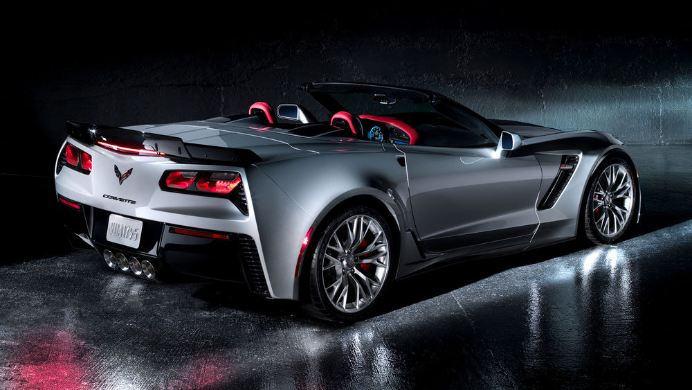 Обои для рабочего стола Суперкар Chevrolet Corvette Z06, модель 2015 года