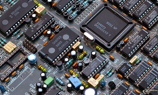 Обои на рабочий стол Микросхемы на плате