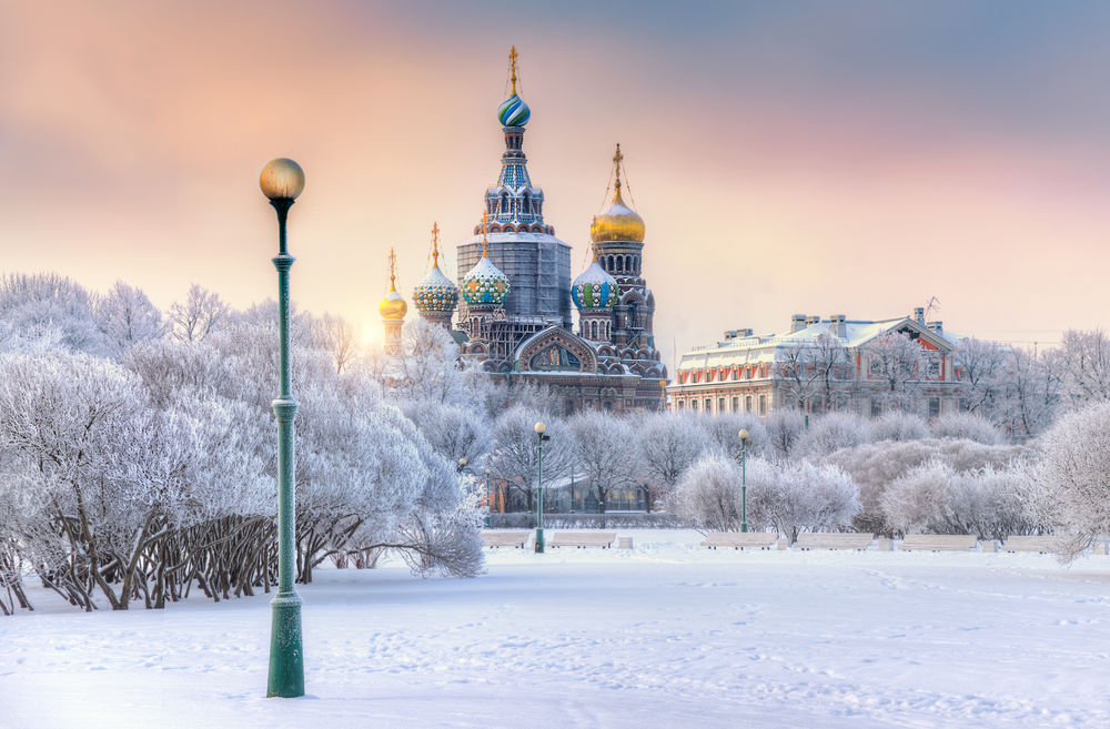 Обои для рабочего стола Зимнее утро на Марсовом поле в Санкт-Петербурге, фотограф Эдуард Гордеев