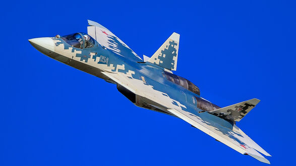 Обои на рабочий стол Су-57 российский многофункциональный истребитель пятого поколения
